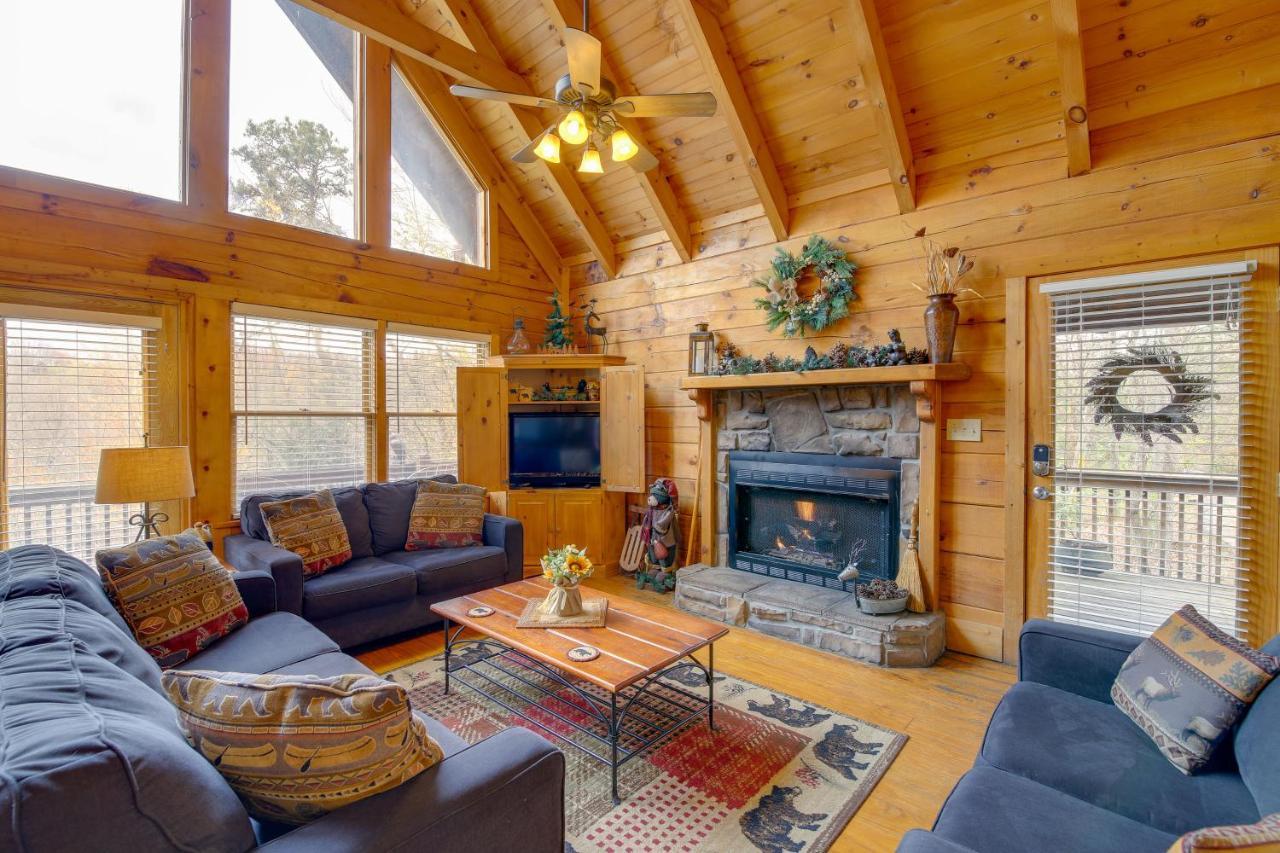 Smoky Mountains Cabin With Hot Tub, Deck And Views! Sevierville Dış mekan fotoğraf