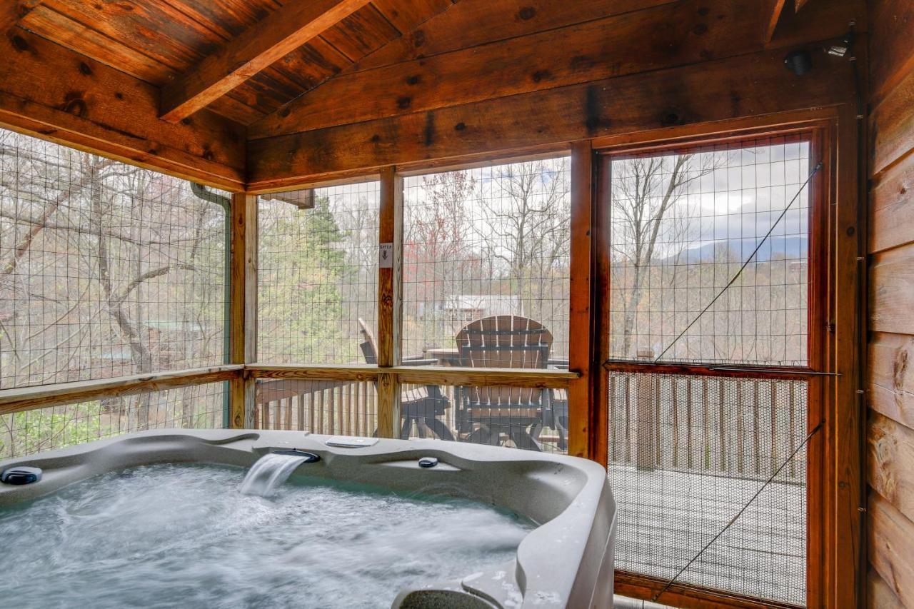 Smoky Mountains Cabin With Hot Tub, Deck And Views! Sevierville Dış mekan fotoğraf
