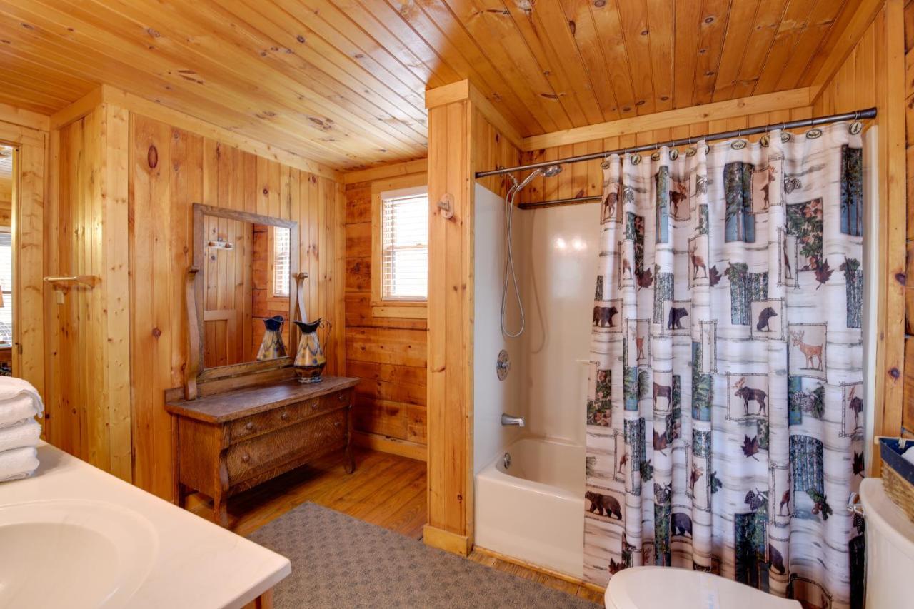 Smoky Mountains Cabin With Hot Tub, Deck And Views! Sevierville Dış mekan fotoğraf