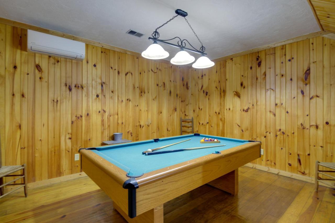 Smoky Mountains Cabin With Hot Tub, Deck And Views! Sevierville Dış mekan fotoğraf