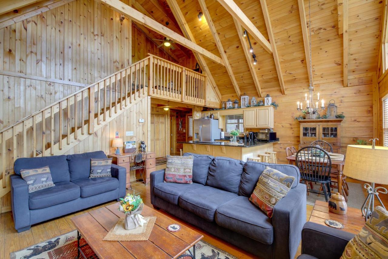 Smoky Mountains Cabin With Hot Tub, Deck And Views! Sevierville Dış mekan fotoğraf