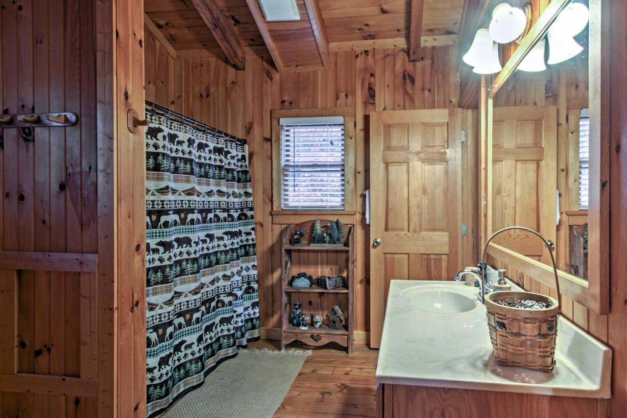 Smoky Mountains Cabin With Hot Tub, Deck And Views! Sevierville Dış mekan fotoğraf